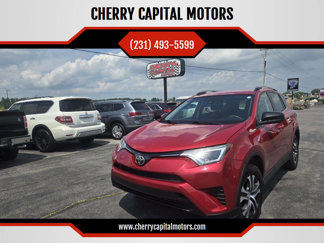 Used 2017 Toyota RAV4 LE image 1