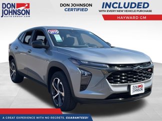 Used 2025 Chevrolet Trax RS image 1