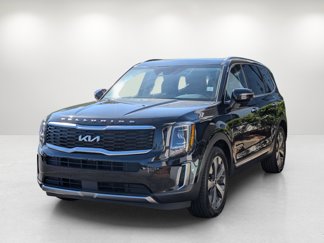 Used 2022 Kia Telluride S image 1