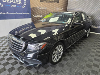 Used 2017 Mercedes-Benz E 300 4MATIC image 1