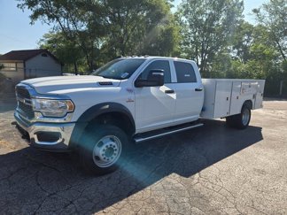 New 2024 RAM 5500 Tradesman w/ Chrome Appearance Group image 1