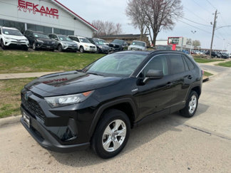 Used 2020 Toyota RAV4 LE image 1