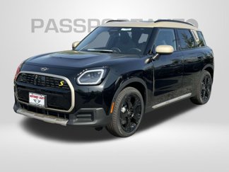 New 2025 MINI Cooper Countryman S E w/ Comfort Package Max image 1