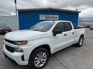 Used 2021 Chevrolet Silverado 1500 Custom image 1