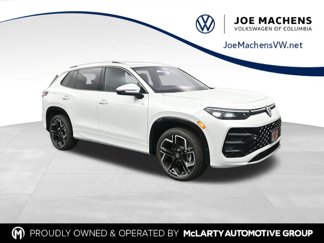 New 2025 Volkswagen Tiguan SEL R-Line image 1