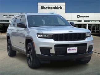 Used 2023 Jeep Grand Cherokee L Laredo image 1