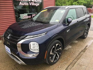 Used 2023 Mitsubishi Outlander SEL image 1