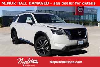 New 2025 Nissan Pathfinder Platinum image 1