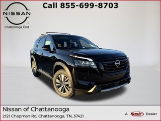 New 2025 Nissan Pathfinder SL w/ Black Appearance Package image 1
