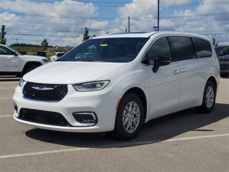 New 2026 Chrysler Pacifica Select image 1