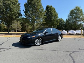 Used 2019 Toyota Camry image 1