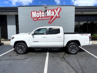 Used 2021 Toyota Tacoma TRD Sport w/ Technology Package image 1