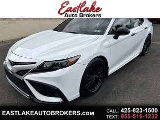 Used 2022 Toyota Camry SE image 1