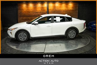 Used 2025 Kia K4 LX image 1