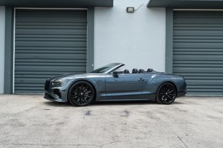 Used 2025 Bentley Continental GT Speed image 1
