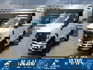 New 2025 Ford F250 4x4 Crew Cab Super Duty image 1