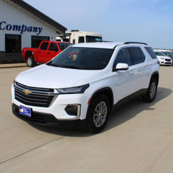 Used 2023 Chevrolet Traverse LT image 1