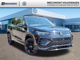 New 2025 Volkswagen Tiguan SE R-Line image 1