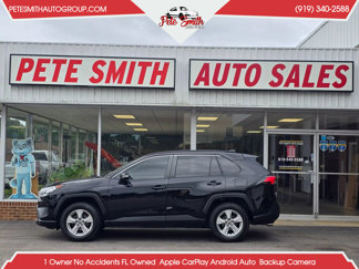 Used 2021 Toyota RAV4 XLE image 1