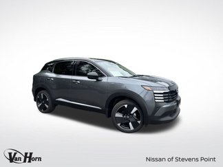 Used 2025 Nissan Kicks SR image 1