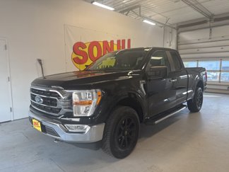 Used 2021 Ford F150 XLT image 1