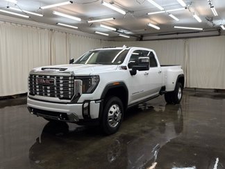 New 2025 GMC Sierra 3500 Denali w/ Denali Reserve Package image 1