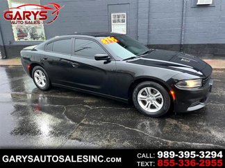 Used 2019 Dodge Charger SXT image 1