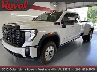 New 2025 GMC Sierra 3500 Denali Ultimate image 1