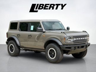 New 2025 Ford Bronco Badlands w/ Sasquatch Package image 1
