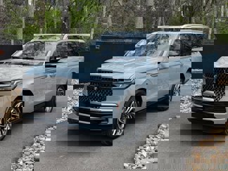New 2025 Lincoln Navigator L Reserve image 1