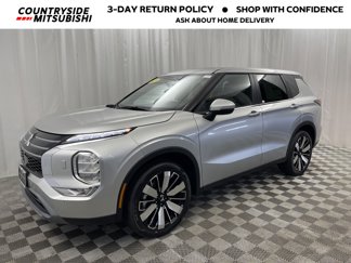 New 2025 Mitsubishi Outlander SE image 1