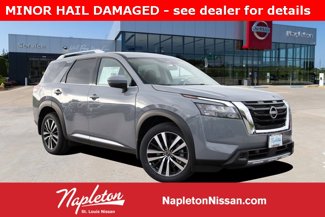 New 2025 Nissan Pathfinder Platinum image 1