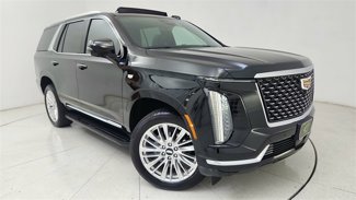 Used 2025 Cadillac Escalade Premium Luxury image 1