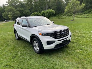 Used 2022 Ford Explorer XLT image 1