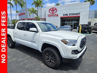 Certified 2023 Toyota Tacoma SR5 image 1