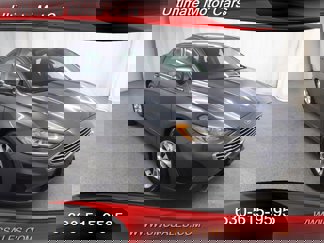 Used 2020 Ford Fusion SE image 1