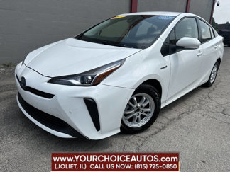 Used 2022 Toyota Prius LE image 1