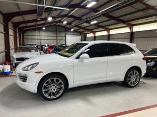 Used 2014 Porsche Cayenne Diesel Platinum Edition image 1