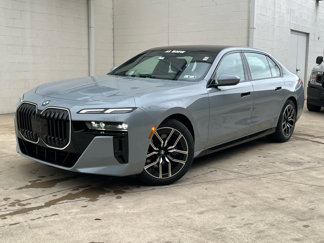 Used 2025 BMW 740i xDrive w/ Premium Package image 1