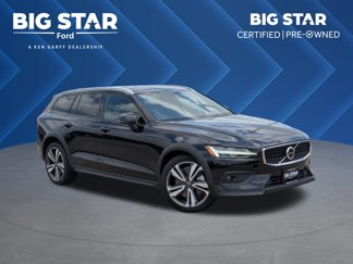 Used 2023 Volvo V60 B5 Cross Country Plus image 1