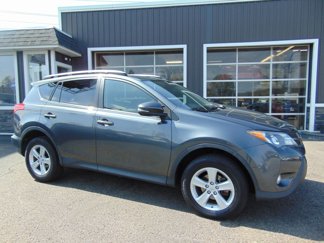 Used 2013 Toyota RAV4 XLE image 1