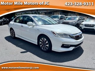 Used 2017 Honda Accord Touring image 1
