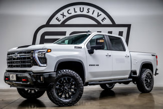 Used 2025 Chevrolet Silverado 2500 LT w/ Trail Boss Package image 1