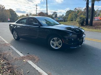 Used 2019 Dodge Charger SXT image 1