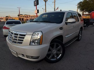 Used 2012 Cadillac Escalade Luxury image 1