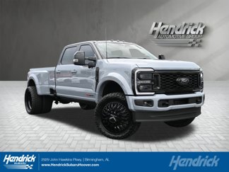 Used 2025 Ford F450 Platinum w/ FX4 Off-Road Package image 1