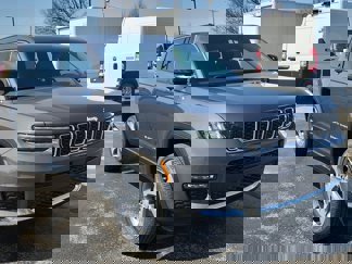 New 2025 Jeep Grand Cherokee L Limited image 1