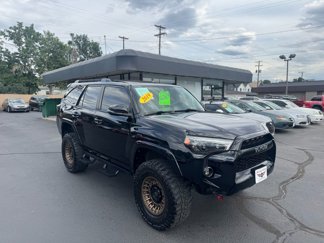 Used 2019 Toyota 4Runner 4WD image 1