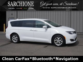 Used 2018 Chrysler Pacifica Touring Plus w/ Tire & Wheel Group image 1