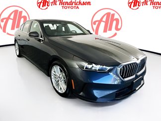 Used 2024 BMW 530i image 1